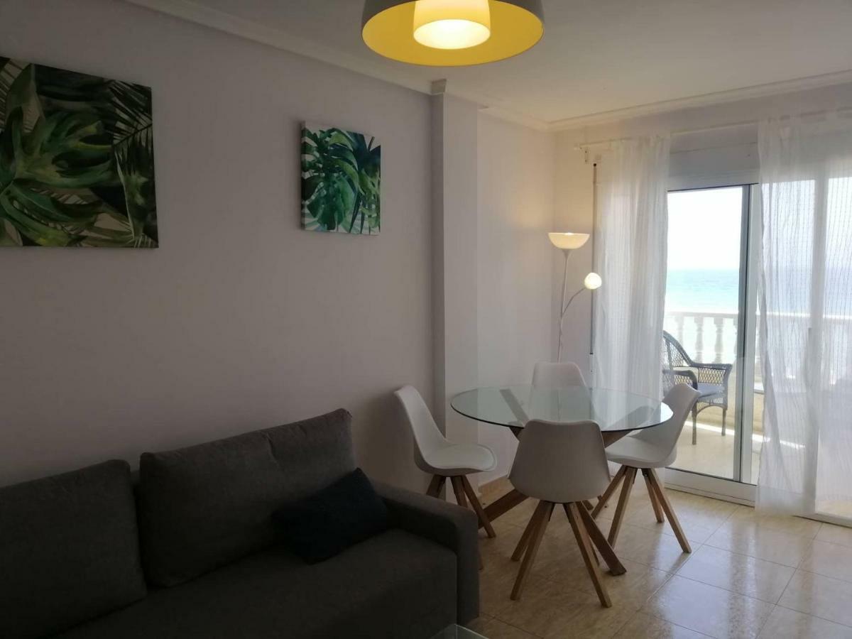 Flamingo, Beach, Sea View, Pool, Wi Fi Apartment ตอร์เรเวียคา ภายนอก รูปภาพ